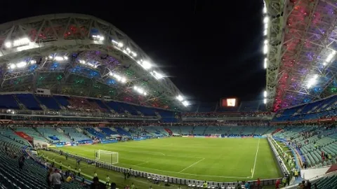 埃里克森新加坡赛暂居首位 李昊桐丁文分列25、31位