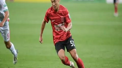 邓利维：库里在勇士争冠希望无限，专家预测不退役将避免重建